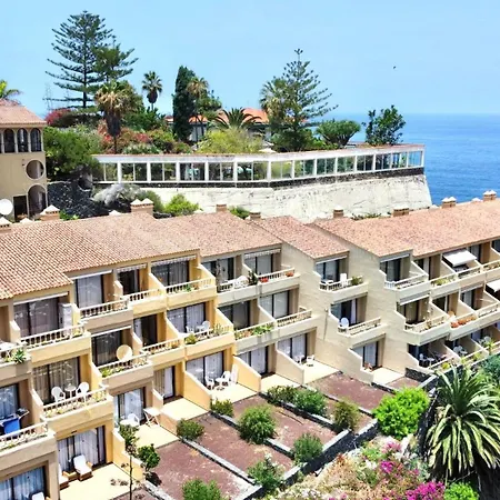 Disfruta De Vistas Al Mar En Con Piscina Los Realejos