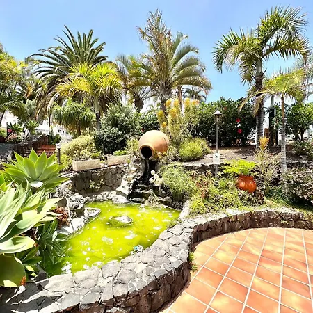 Disfruta De Vistas Al Mar En Con Piscina Daire *