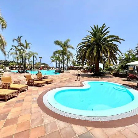 Disfruta De Vistas Al Mar En Con Piscina Daire Los Realejos
