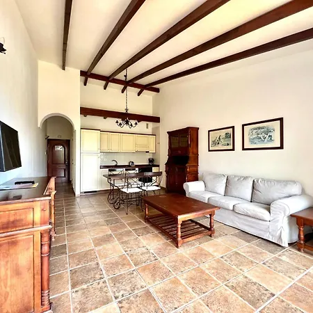 Disfruta De Vistas Al Mar En Con Piscina Daire Los Realejos